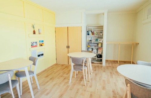 Abira Hostel | Cozy 4-Star Hostel with Breakfast for Two Guests
