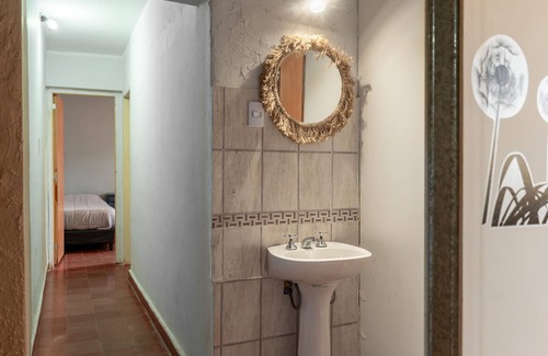 Chilecito Hotel | Budget-Friendly Stay at HOSTEL La Casa de Li En with Spa