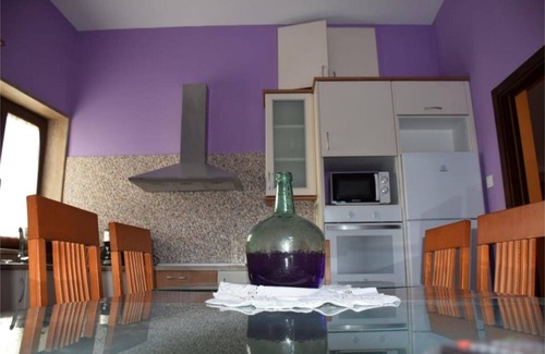 Muxia House | Cozy Hostel on the Camino de Santiago with Kitchen Access