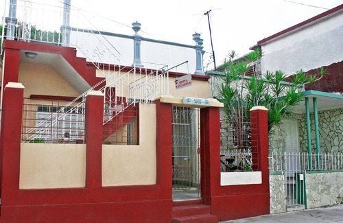 Holguin House | Top-Rated Hostel Valladolid with Spa & Breakfast Included