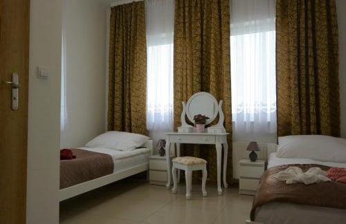 Wolka Kosowska Hostel | Pet-Friendly Hostel Wólka Kosowska with Private Bathrooms