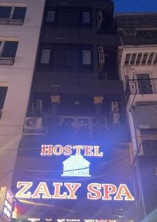 Downtown Ho Chi Minh City Hotel | Top-Rated Hostel Zaly Spa: Ideal for Families and Relaxation