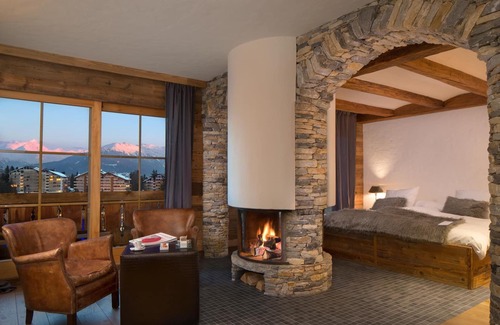 Lens Hotel | Luxury Escape at Hostellerie du Pas de L'Ours - 5 Star Stay