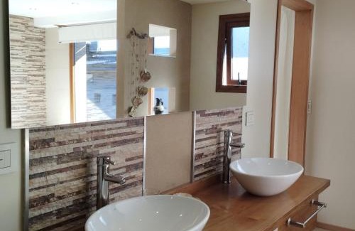 San Carlos de Bariloche Hotel | Hostería Antu Kuyen: Rated 9.5 with Family-Friendly Amenities