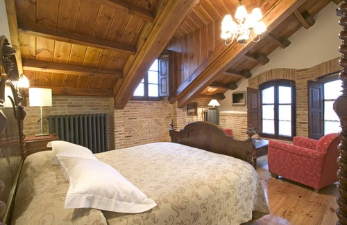 Luyego Hotel | Experience Hostería Camino: Spa, Dining & Family-Friendly Stay