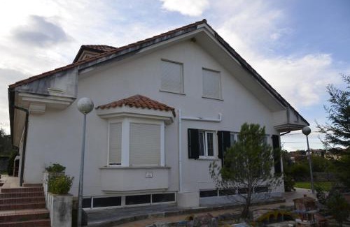 Ribamontan al Monte House | Discover Family-Friendly Stays at Hostería El Laurel