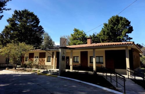 El Mollar Hotel | Pet-Friendly Hostería La Angostura with Oceanfront Pool