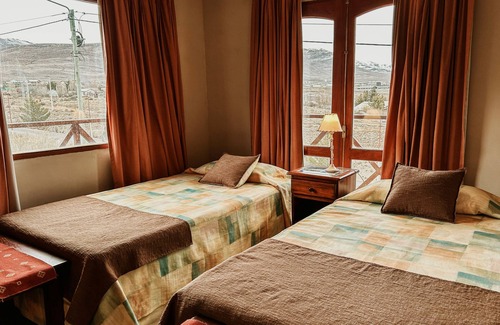 Macrozona Meseta Cerro Calafate Hotel | Hostería Lupama: Eco-Friendly Retreat with Pool & Spa