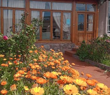 La Cumbre Hotel | Hostería San Martin
