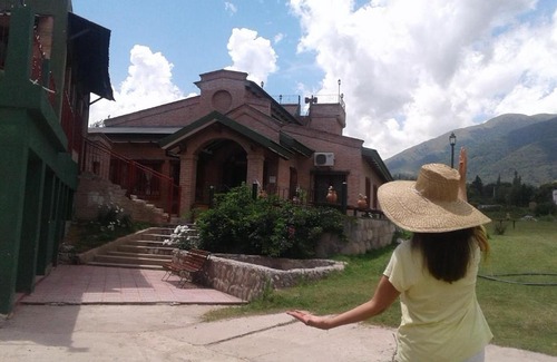 Tafi del Valle Hotel | Family-Friendly Hosteria Buenavista with Pool & Breakfast