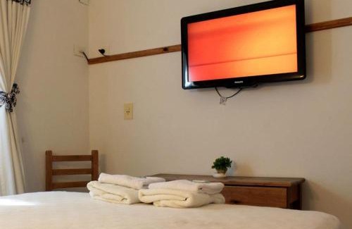 Baradero Hotel | Oceanfront Hosteria El Colonial: Pool & Breakfast Included