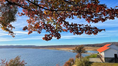 Lago Escondido Hotel | Inviting Hosteria Kaiken: Family-Friendly with Pool & Hot Tub