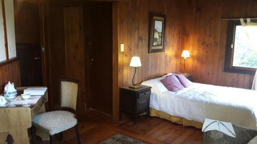 Villa Catedral Hotel | Relax at Hosteria Las Cartas with Ocean Views & Family Amenities