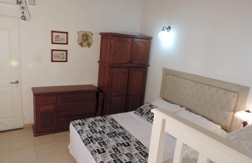 Puerto Madryn Hotel | Family-Friendly Hosteria Las Piedras with Kitchen Access