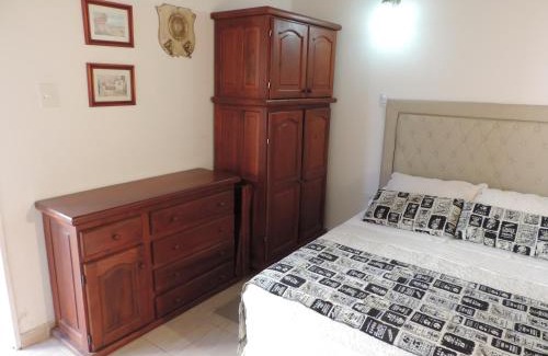 Puerto Madryn Hotel | Family-Friendly Hosteria Las Piedras with Kitchen Access