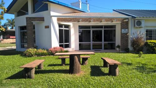Chajari Hotel | Welcoming Hosteria Prince: Guest Rated 9/10 & Family Friendly