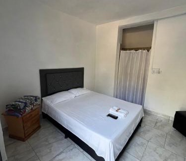 Cisneros Hotel | Pet-Friendly Hosteria Puerta del Nus with Pool & Restaurant
