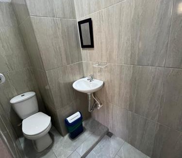 Cisneros Hotel | Pet-Friendly Hosteria Puerta del Nus with Pool & Restaurant