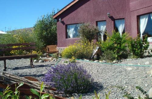 Macrozona Meseta Cerro Calafate Hotel | Oceanfront Hosteria Rukahué with Top Guest Ratings