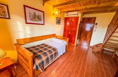 Mar del Plata Hotel | Pet-Friendly Hosteria Sirenuse with Hot Tub & Breakfast
