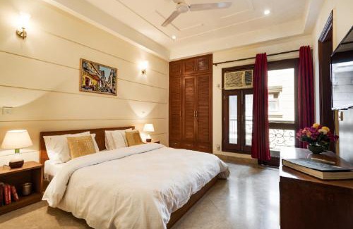 Kailash Colony Apartment | Independent 4BHK Apartment at Kailash Colony, South Delhi