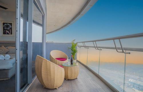 Noida Apartment | Stylish Studio Apartments near Apollo and Fortis in Noida