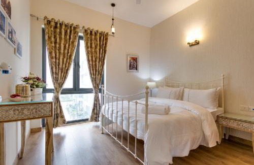 Sector 58 Apartment | Elegant 2BHK Duplex Apartment near Golf Course Road