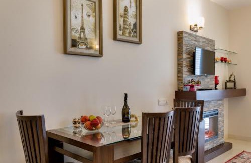 Sector 58 Apartment | Elegant 2BHK Duplex Apartment near Golf Course Road