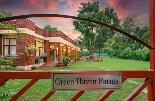 Gurugram House | Hostie Tranquil Greens farmhouse near Golf course road Gurgaon
