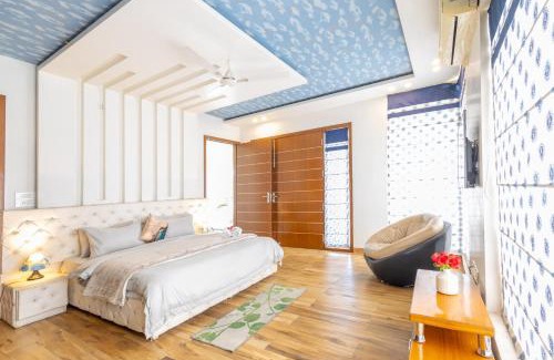 Faridabad Villa | Discover Hostie Vedika - 3BHK Farmhouse Near Delhi