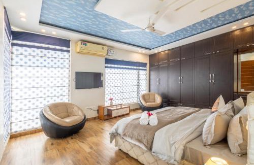 Faridabad Villa | Discover Hostie Vedika - 3BHK Farmhouse Near Delhi