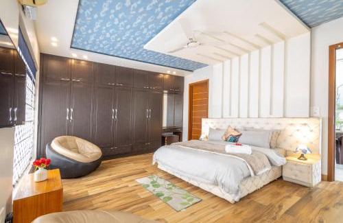Faridabad Villa | Discover Hostie Vedika - 3BHK Farmhouse Near Delhi