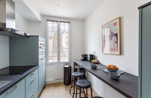 Rocabey - Alsace - Gare Apartment | Discover MALO'INN 1D: Cozy T2 with Oceanfront View
