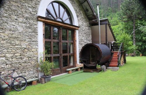 Stratena Hotel | Pet-Friendly Retreat at Hostinec Stará Krčma - Rated 9.2
