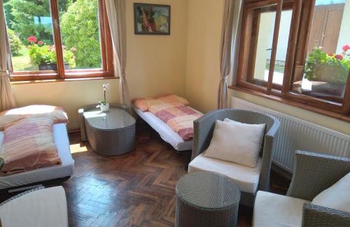 Koberovy Hotel | Budget-Friendly Hostinec u Rudy with Family Amenities