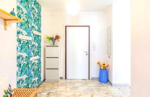 Suburbio XI della Vittoria Apartment | Family-Friendly Hostly: Stresa's Top-Rated 4-Star Retreat