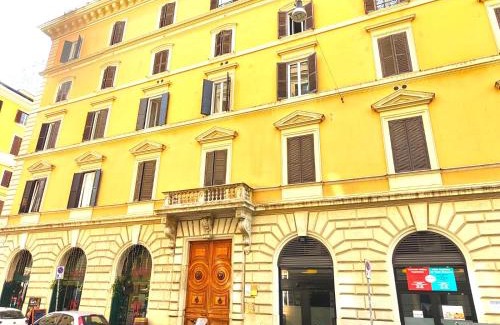 Rione XVIII Castro Pretorio Apartment | Pet-Friendly Hostly Volturno Suite in Central Rome