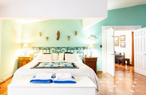 Rancho Cortes House | Relax at HostPal Casa La Glorieta with Pool & Family Fun