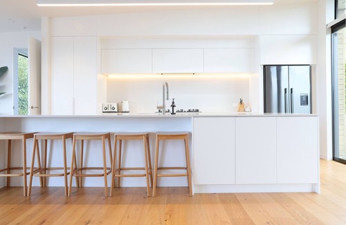 Opito Bay House | Hosts on the Coast Opito Retreat