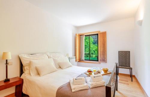 Soengas House | HostWise - Gerês Retreat w/Pool & Sauna