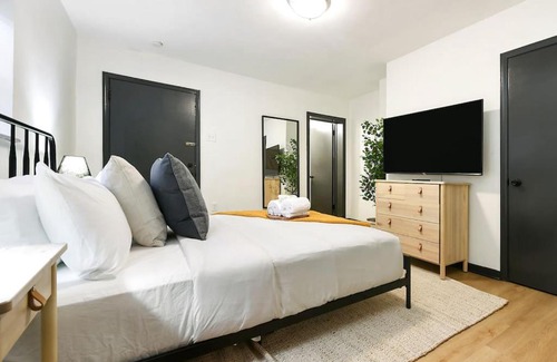 Lower Lawrenceville Apartment | Pet-Friendly HostWise Stays: Ground Floor Butler St Apartment