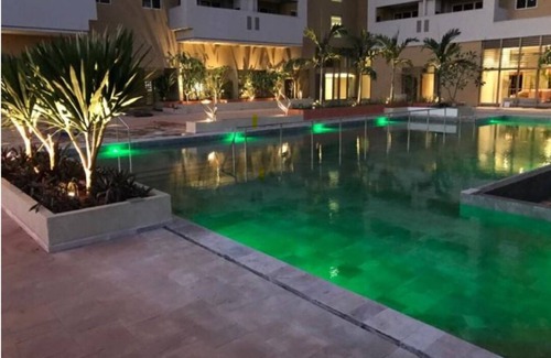 Olimpia Apartment | Relaxing Hot Beach Olímpia with Pool & Park Tickets Included