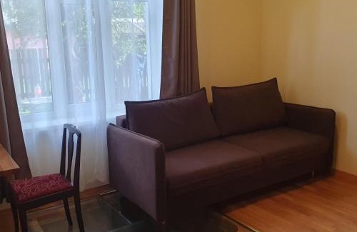 Agenskalns Apartment | Discover Homey Comfort at Hot Ernestines 7-2 Riga