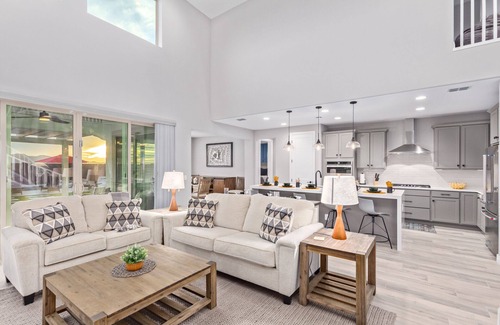 Surprise House | Experience Mountain Views with Private Pool & Spa Retreat