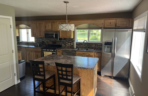 Alanson House | Relaxing Hot Tub Retreat Near Boyne and Nubs – 9.8/10
