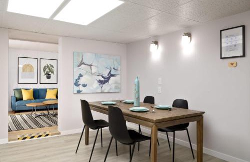 Burnaby House | Relaxing 2 BR Suite with Hot Tub & Family-Friendly Amenities