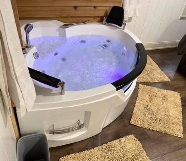 Moorhead Apartment | Relaxing Retreat with Hot Tub and Five Cozy Beds