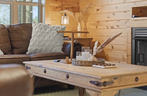 Jasper Cabin | Hot Tub-A-Frame Cabin-Fire Pit-Mountain Views