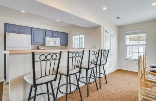 Kimberling City Apartment | Hot Tub Access Table Rock Lake Resort Condo