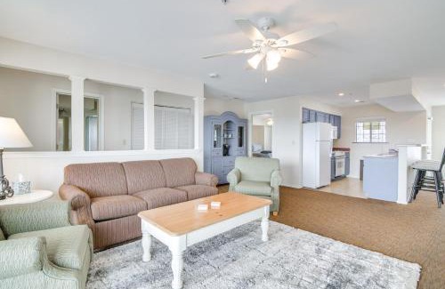 Kimberling City Apartment | Hot Tub Access Table Rock Lake Resort Condo